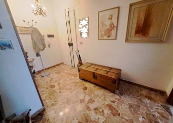 Ingresso - Quadrilocale viale della Repubblica, Prato - foto 13