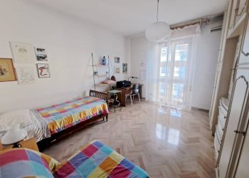 Camera da letto - Quadrilocale viale della Repubblica, Prato - foto 15