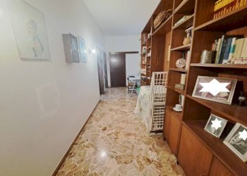 Corridoio - Quadrilocale viale della Repubblica, Prato - foto 28