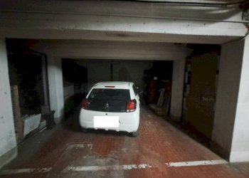 Posto macchina - Quadrilocale viale della Repubblica, Prato - foto 31