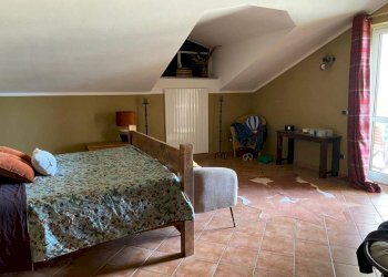 Camera da letto - Villa via Stefano Blengino, 30, Magliano Alpi - photo 22