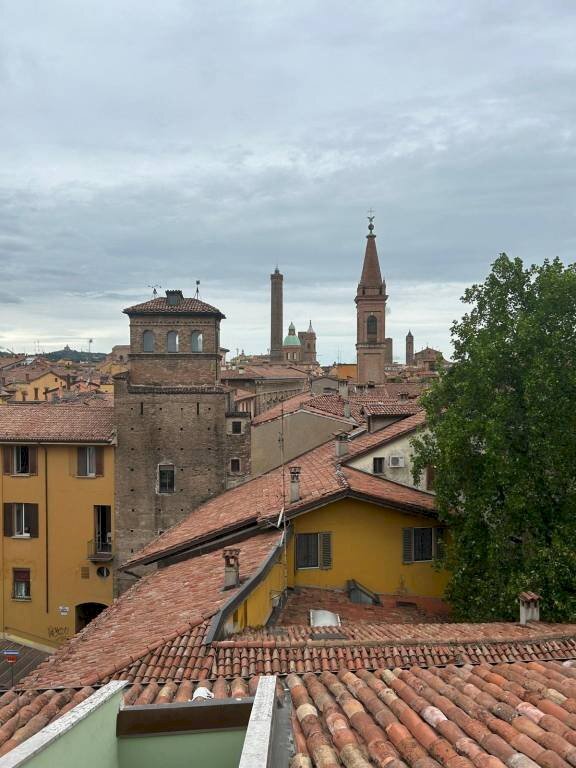 Vista - Bilocale Bologna (zona San Vitale) - foto 1
