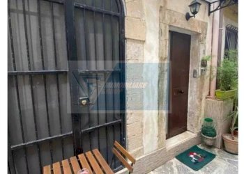 Appartamento Via Resalibera, Siracusa - foto 1