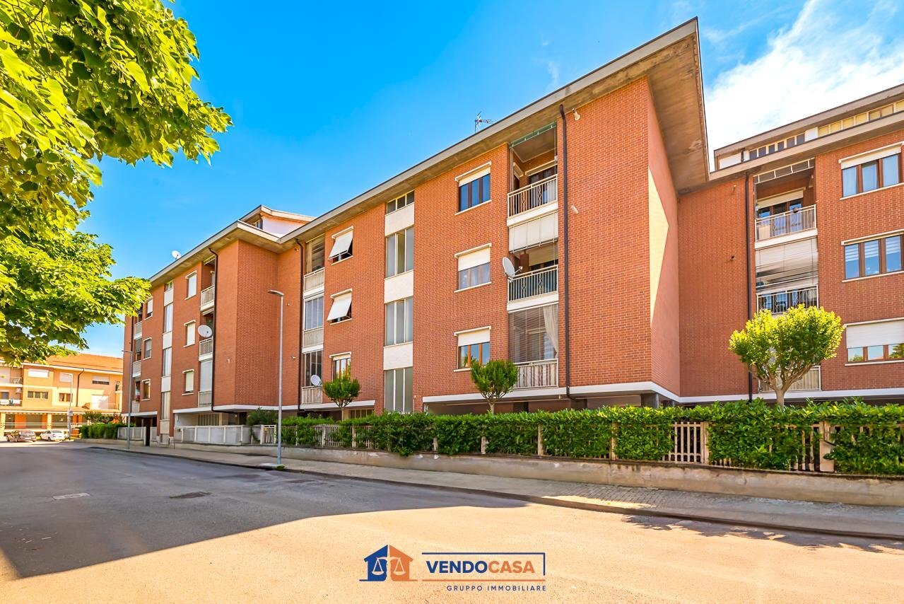 Three-room apartment Bra - photo 1