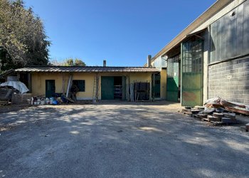 Capannone strada Statale, 15, Beinette - foto 37