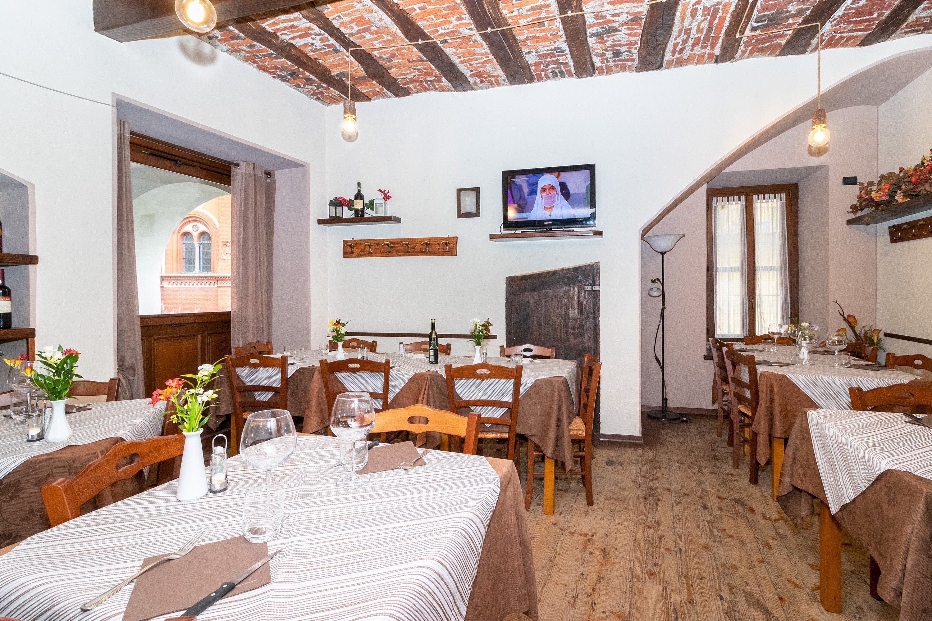 Commercial Premises Via Giolitti, 24, Dronero - photo 2