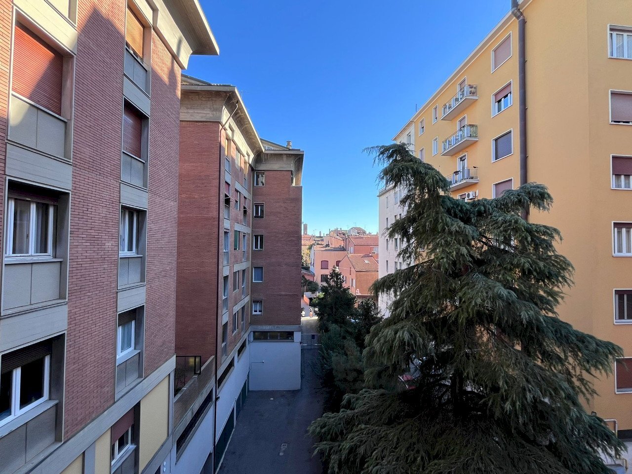 Parking space Bologna - photo 2