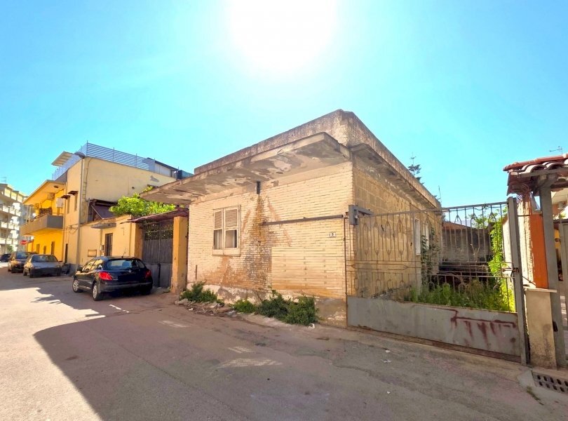 Casa indipendente Mondragone - foto 2