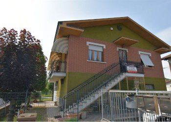 Four-room apartment Magliano Alfieri - photo 1
