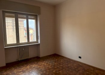 Appartamento Via Roberto d'Azeglio, 19, Busca - foto 5