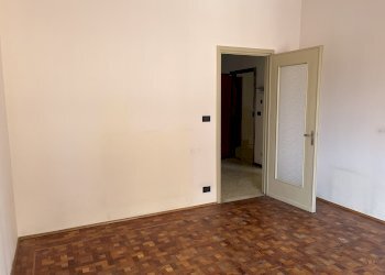 Appartamento Via Roberto d'Azeglio, 19, Busca - foto 6