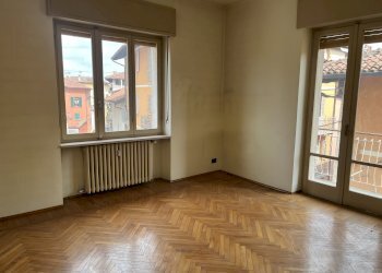 Appartamento Via Roberto d'Azeglio, 19, Busca - foto 10