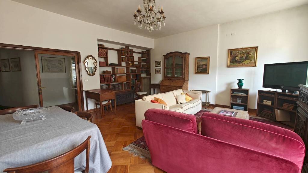 Salone - Appartamento via San Quintino, 22, Torino (zona Centro) - foto 2