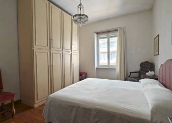 Camera da letto - Apartment via San Quintino, 22, Torino (neighborhood Centro) - photo 6