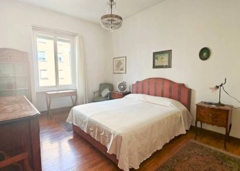 Camera da letto - Appartamento via San Quintino, 22, Torino (zona Centro) - foto 3