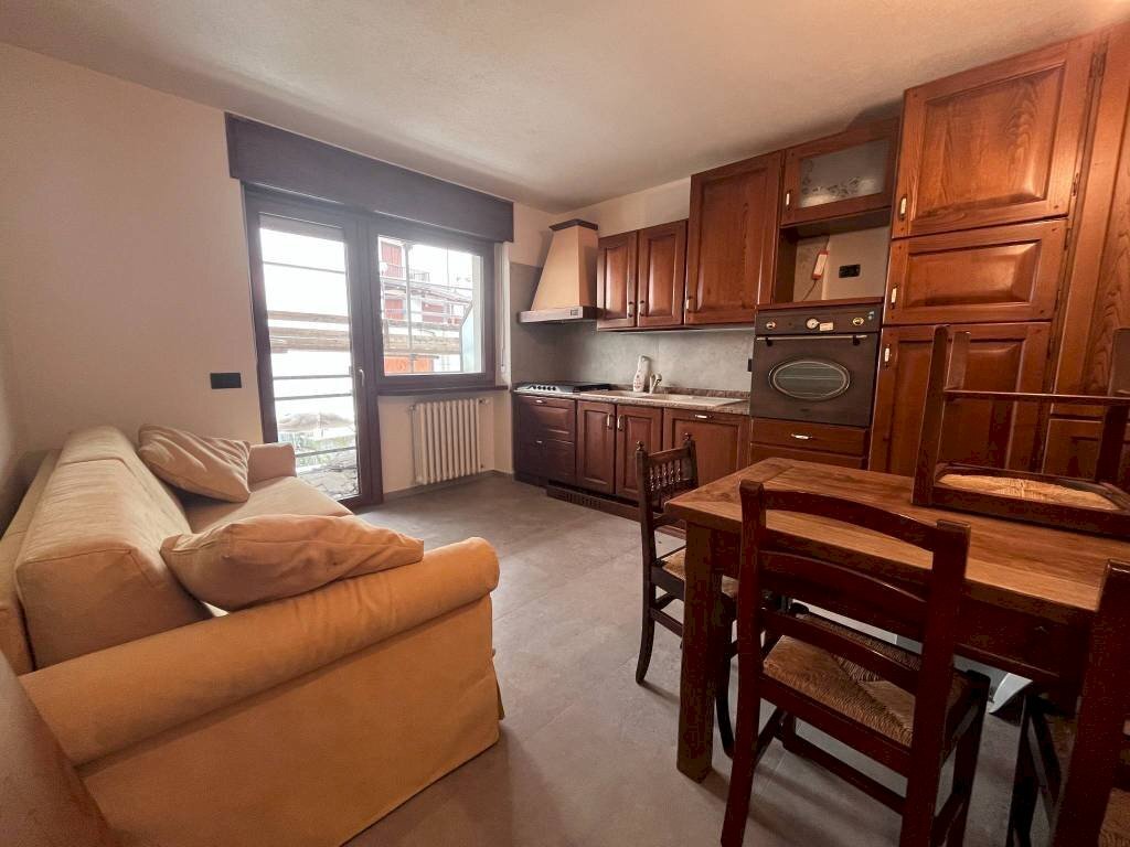 Soggiorno - Bilocale via della Torre, 7, Sauze d'Oulx - foto 1