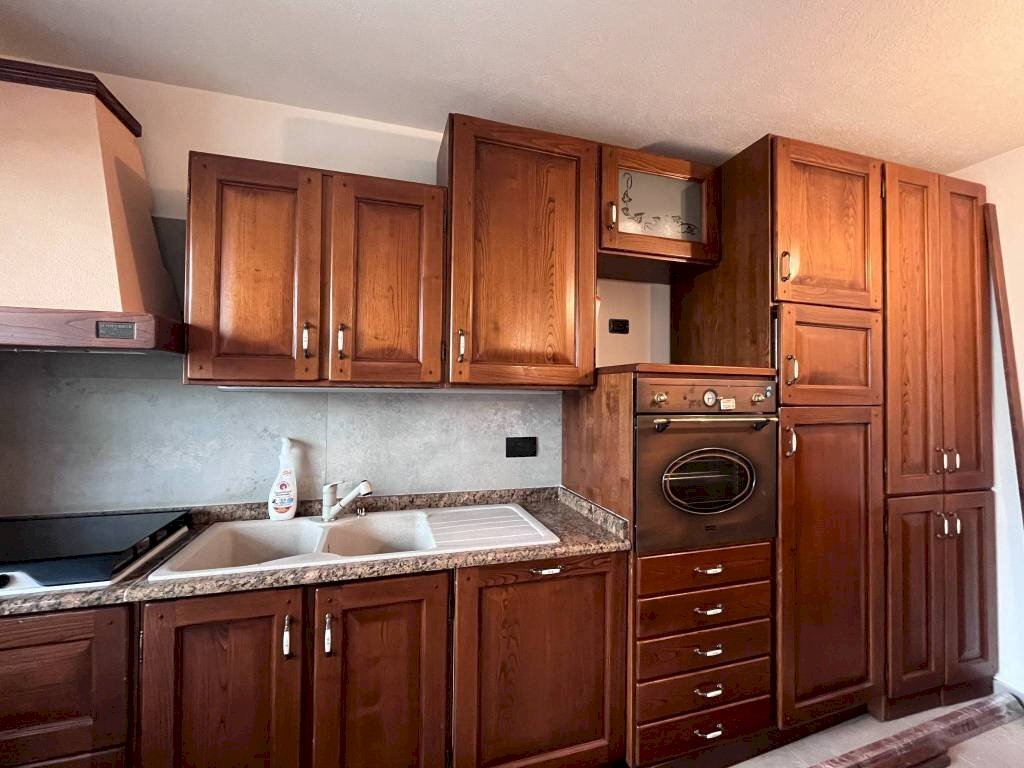 Cucina - Bilocale via della Torre, 7, Sauze d'Oulx - foto 3