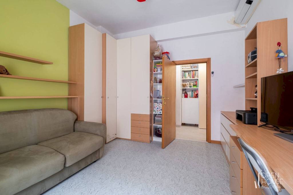 Camera da letto - Appartamento via Daniele Manin, Bologna (zona Bolognina) - foto 2