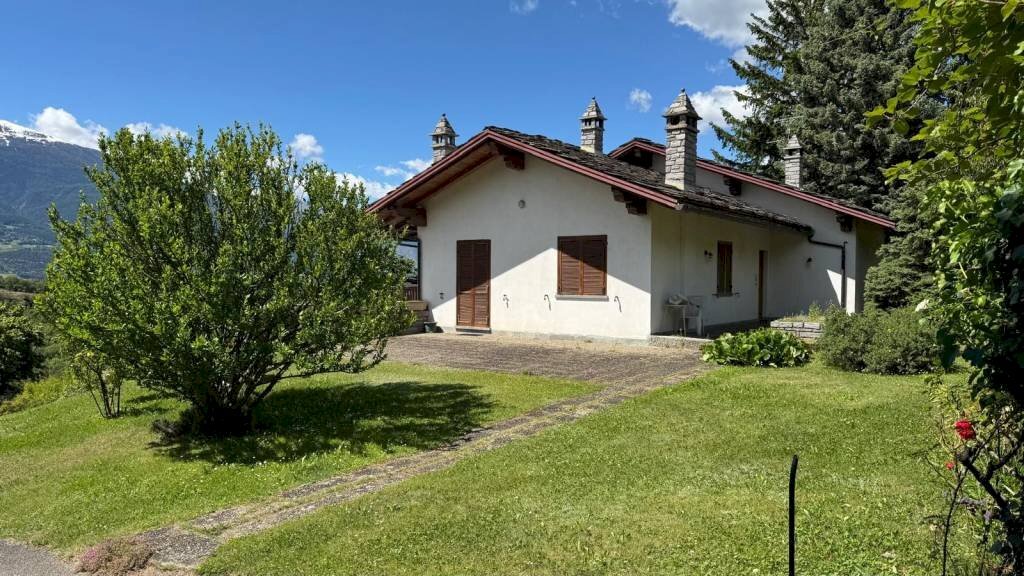 Giardino - Villa Località Croux, Saint-Christophe - foto 1