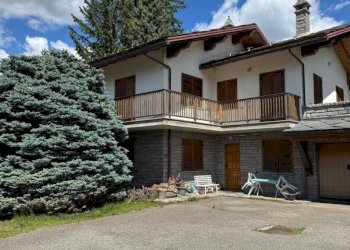 Facciata - Villa Località Croux, Saint-Christophe - foto 8