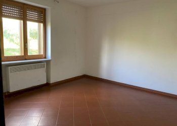 Camera da letto - Four-room apartment via Langhe, 117, Magliano Alpi - photo 8