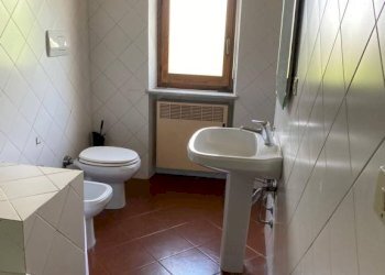 Bagno - Four-room apartment via Langhe, 117, Magliano Alpi - photo 13