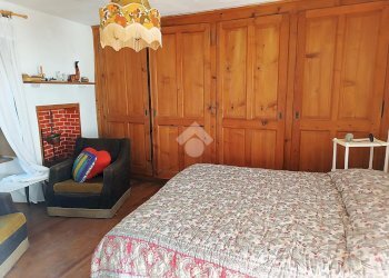 Semi-detached house Frazione capomosso, Valdilana - photo 8