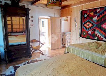 Semi-detached house Frazione capomosso, Valdilana - photo 11
