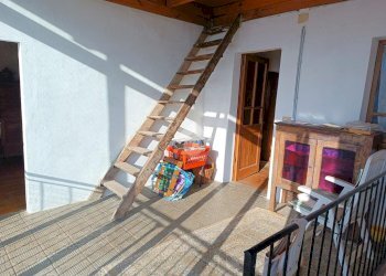 Semi-detached house Frazione capomosso, Valdilana - photo 17