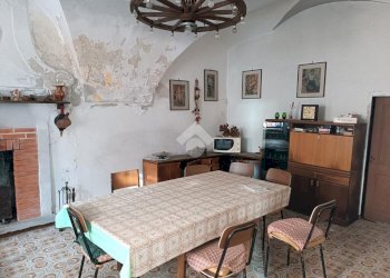 Semi-detached house Frazione capomosso, Valdilana - photo 23