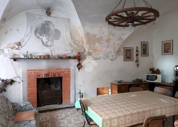 Semi-detached house Frazione capomosso, Valdilana - photo 24