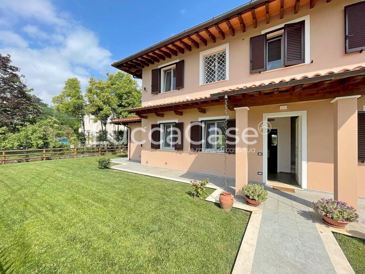 Villa Capannori - photo 1