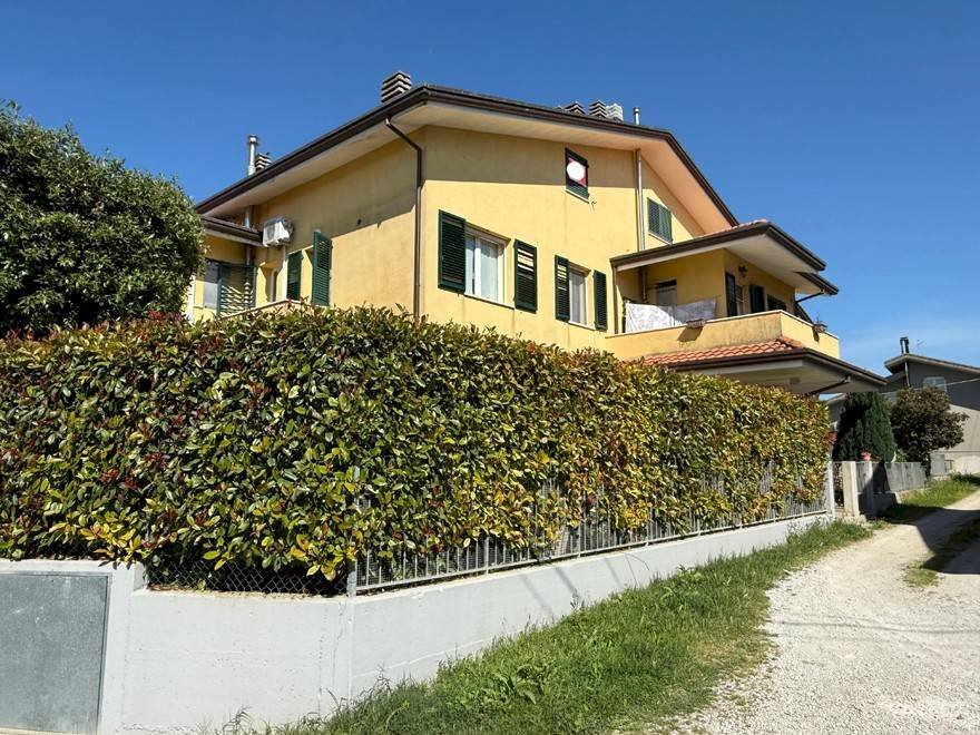 Facciata - Attic via Santa Maria del Monte, Saludecio - photo 1