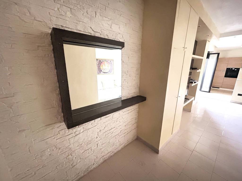 Interno non residenziale - Trilocale via Alfredo Violante, 3, Bari - foto 3