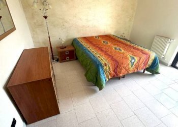 Camera da letto - Three-room apartment via Alfredo Violante, 3, Bari - photo 9
