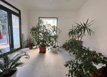 Interno palazzo - Negozio via Andrea Moretti, Bergamo - foto 2