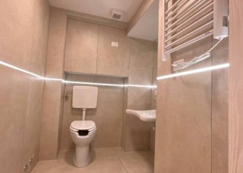 Interno palazzo - Negozio via Andrea Moretti, Bergamo - foto 5