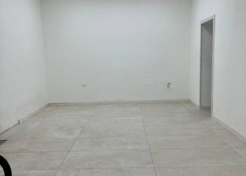 Stanza non arredata - Negozio via Andrea Moretti, Bergamo - foto 24