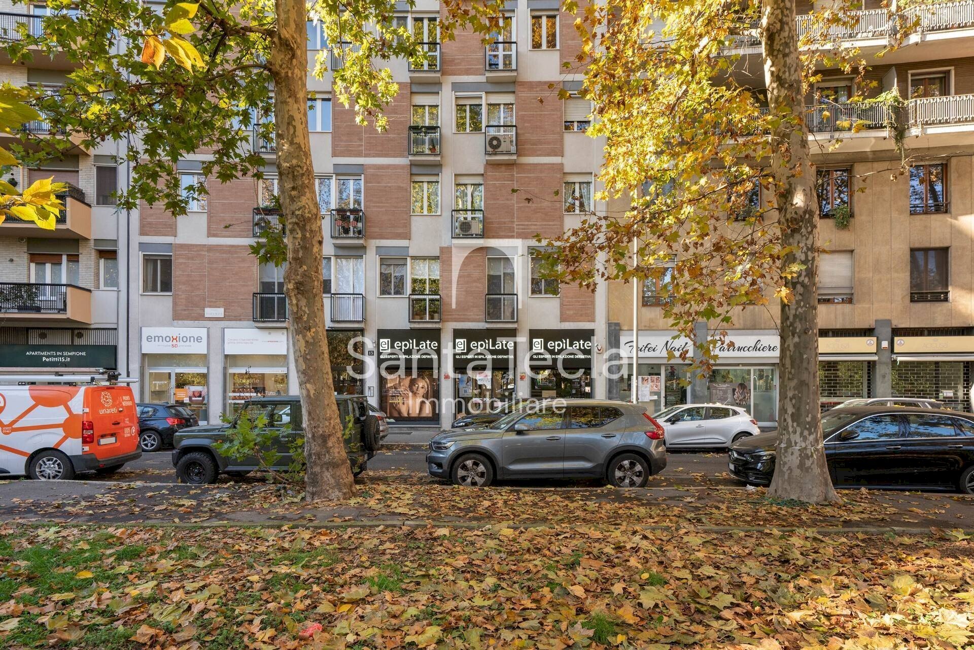 Negozio Piazza Firenze, 15, Milano - foto 2