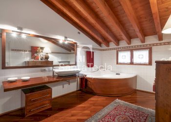 Attic Piazza Firenze, Milano - photo 23