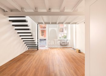 Shop Via Santa Marta, 21, Milano - photo 2