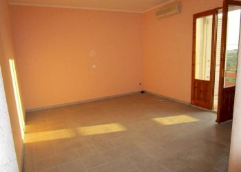 Sala da pranzo - Three-room apartment Statte - photo 5