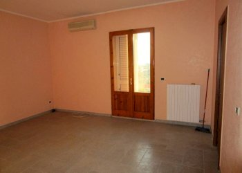 Sala da pranzo - Three-room apartment Statte - photo 6