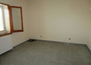 Camera da letto - Three-room apartment Statte - photo 15