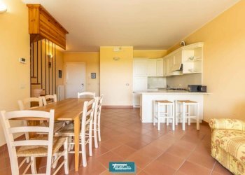 Salone - Appartamento via Sant'Isidoro, 1, Bogogno - foto 2