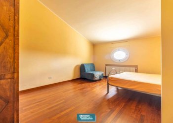 Camera da letto - Appartamento via Sant'Isidoro, 1, Bogogno - foto 15