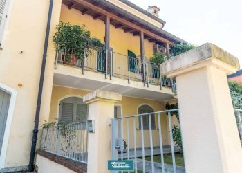 Facciata - Appartamento via Sant'Isidoro, 1, Bogogno - foto 22