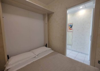 Camera da letto - Bilocale strada Privata Serenella, 36, Sanremo - foto 14