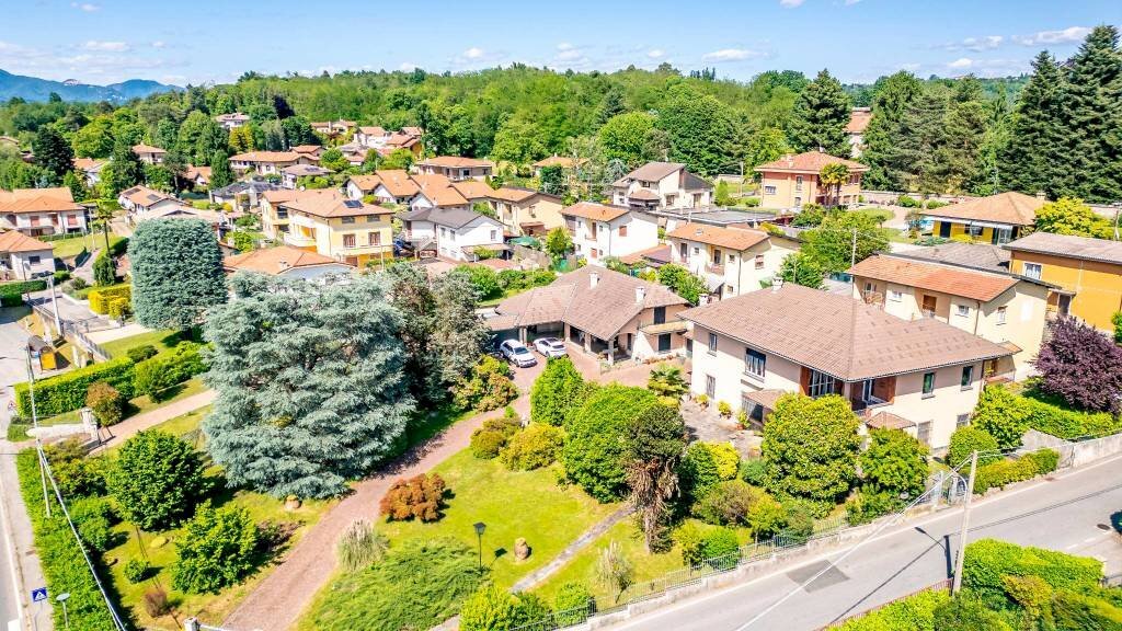 Vista - Villa via Carugo, 13, Mornago - foto 1