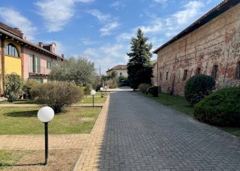 Cortile interno - Villa a Schiera Borgata Dojrone, 9, Rivalta di Torino - foto 12